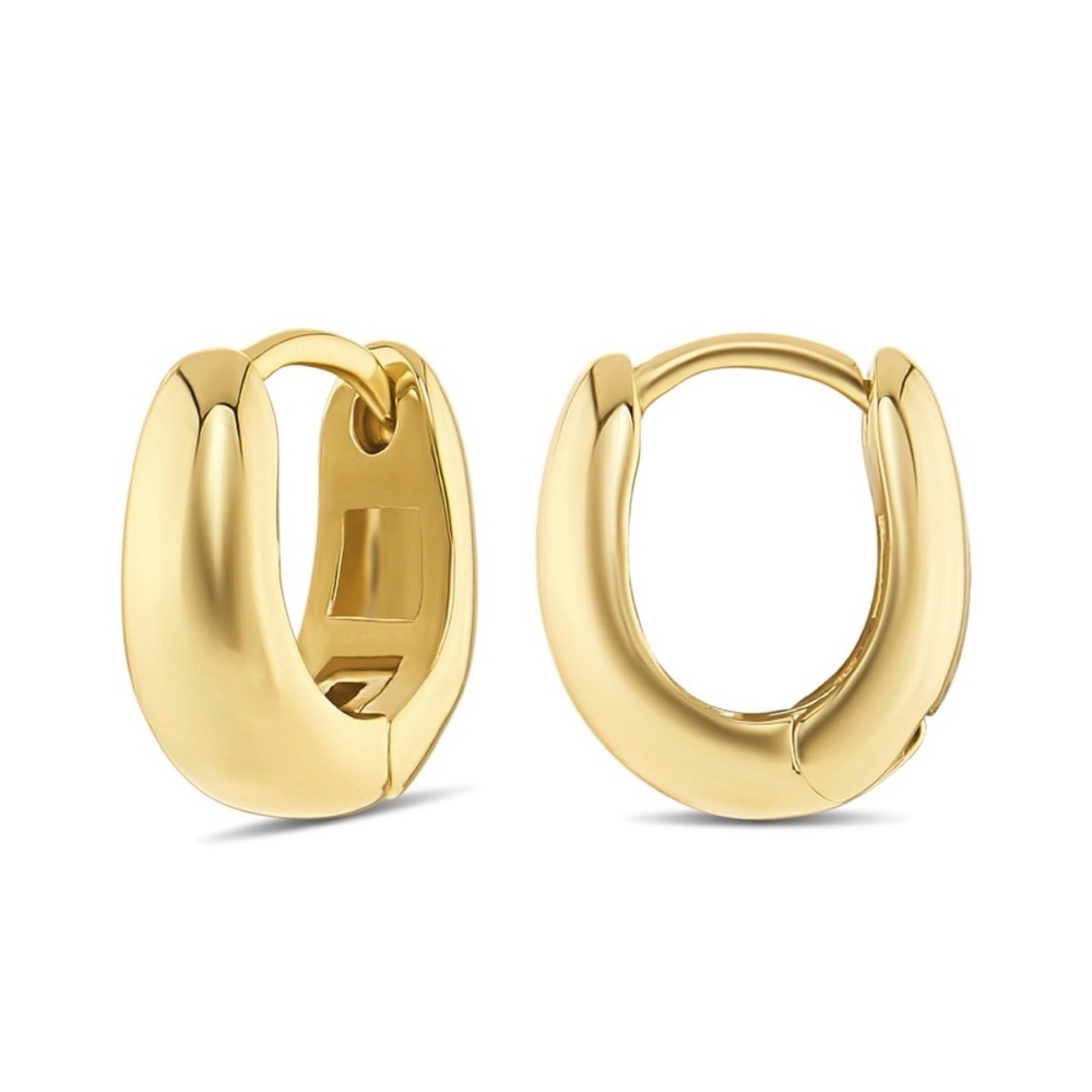 ✨ Timeless Chunky Gold Huggie Hoop Earrings ✨